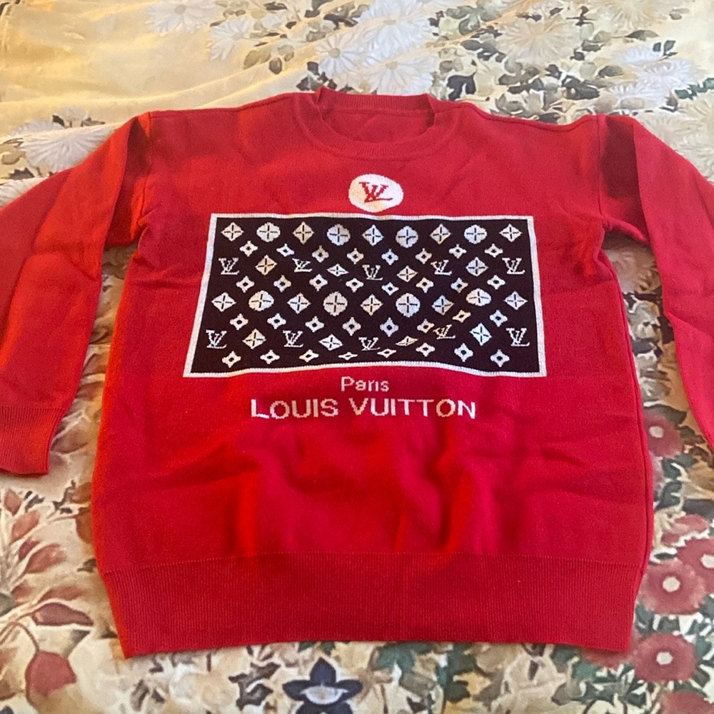 Designer inspired knitted sweater size S never worn